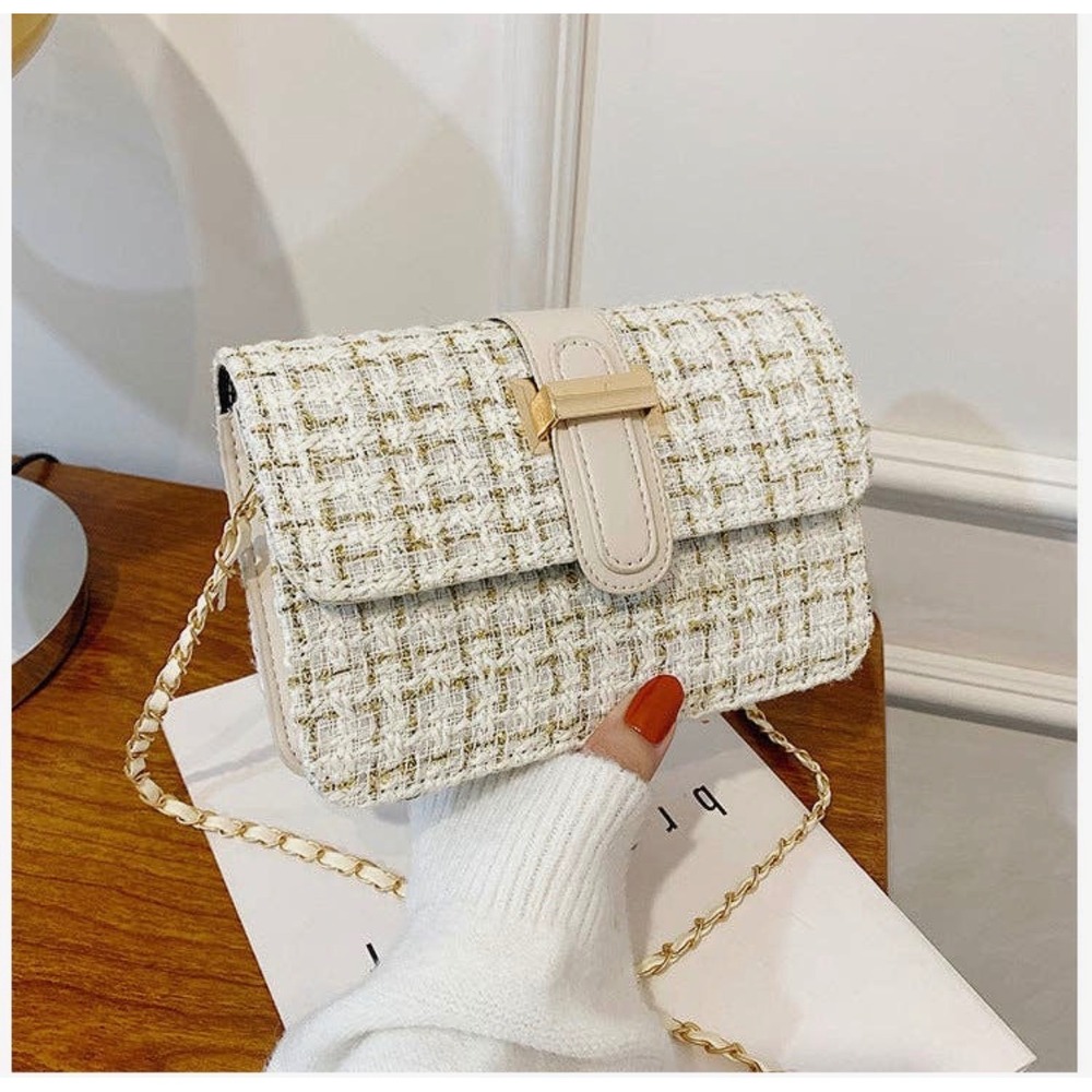 Chanel-Inspired White Tweed Mini Crossbody Gold Chain Shoulder Bag Quiet Luxury